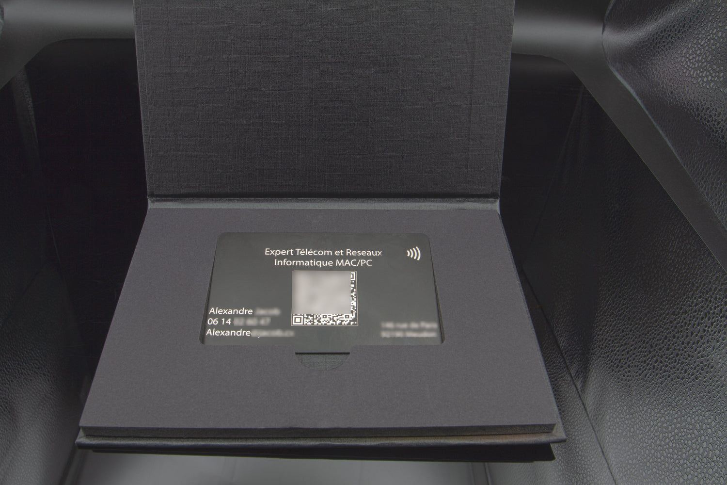 Carte de visite métal et NFC
